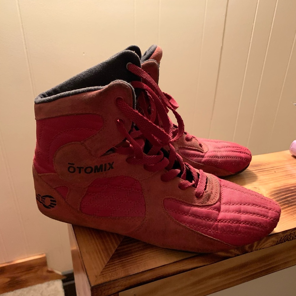 Otomix wrestling shoes